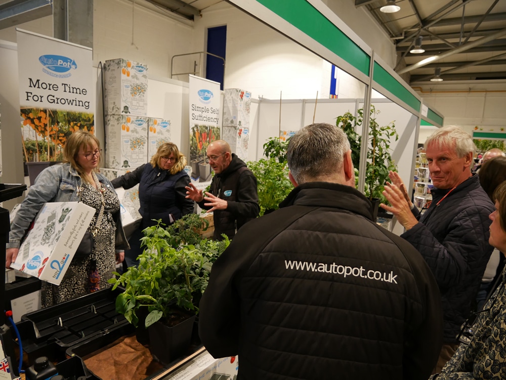 Hands in the air for AutoPot! The crowds at Harrogate proved unbelievably receptive to the irrigation solutions we had to offer.